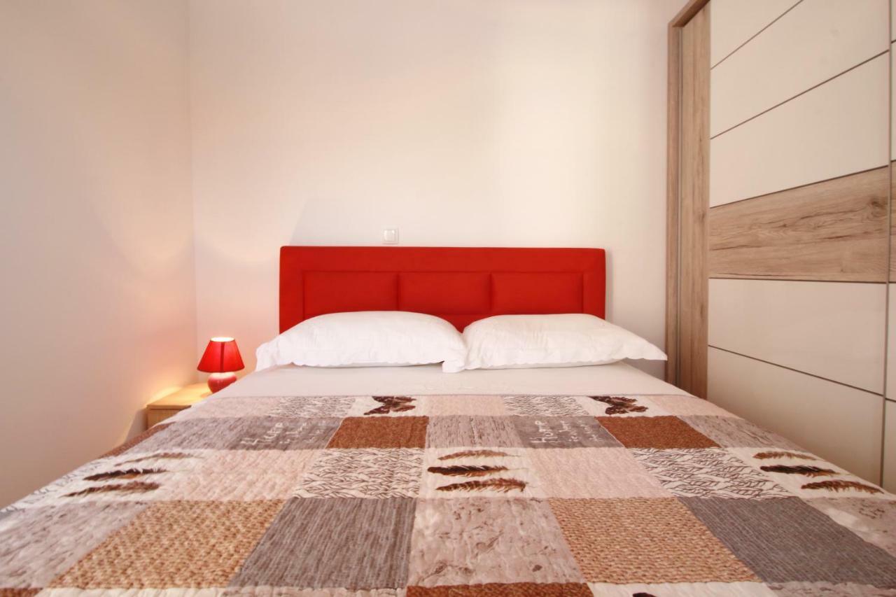 Apartment Sara With Seaview 돈제페트레케인 외부 사진